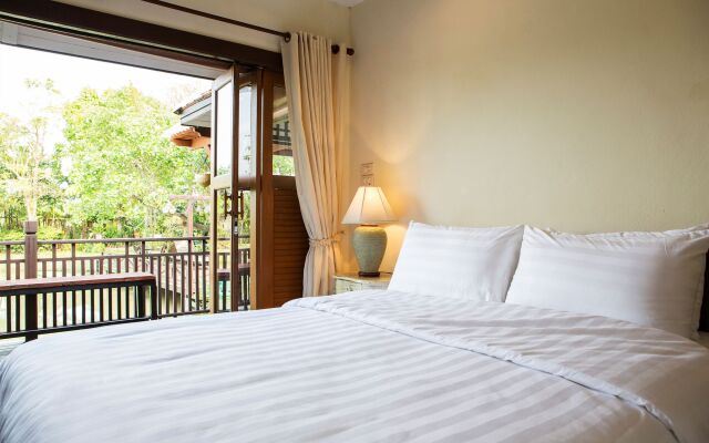 Away Nirvana Chiang Mai Villa