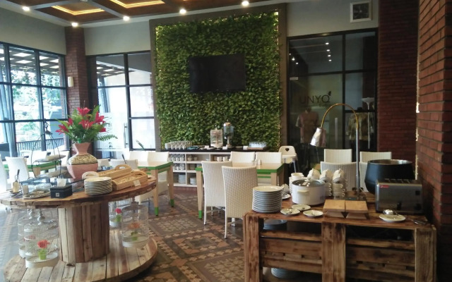 Uniq Hotel Yogyakarta