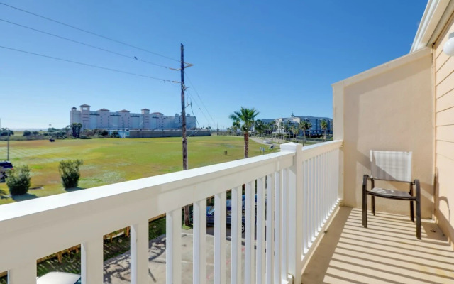 Balcony & Pool Access: Condo in Galveston!