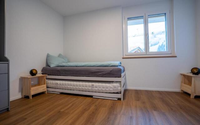 Chuenislodge1 Neu, grosse Terrasse & Designerofen, prächtige Aussicht