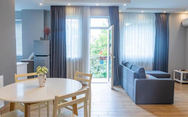 Apartment By The Sheraton