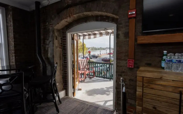 River Street Inn