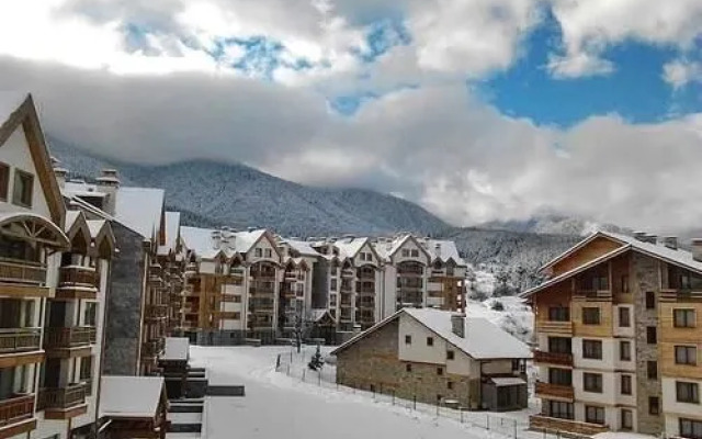 St. John Hill Suites Hotel