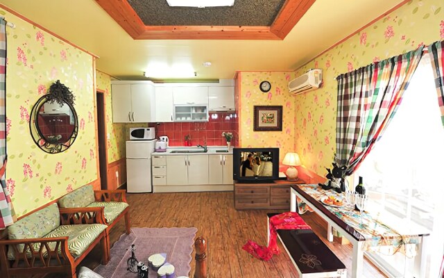 Yeosu Gasari Goknim Pension