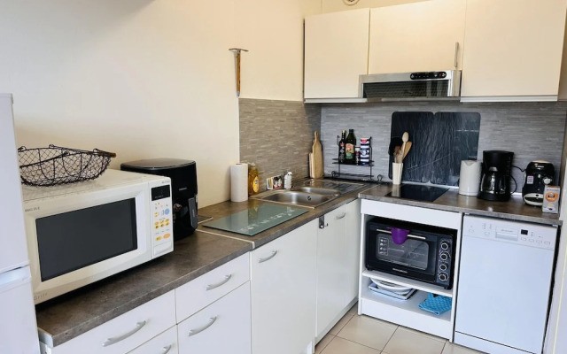 Studio With a Shared Pool Near the Beaches - 2244