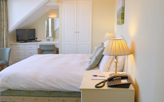 Saxonville Hotel