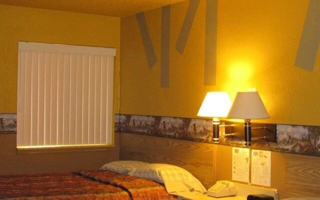 Earth Inn Motel