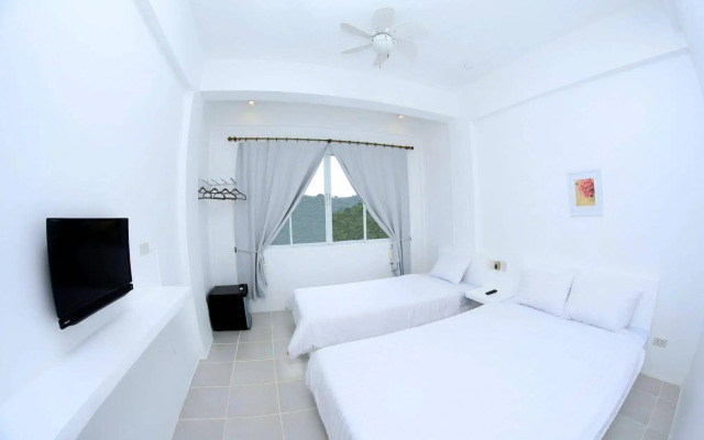 Coron Bluewave Hotel