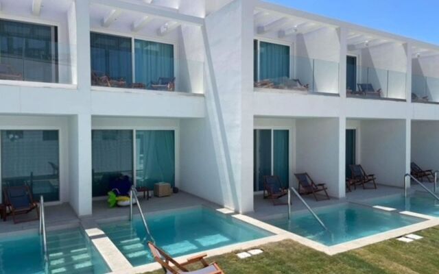 Mirage Bleu Hotel