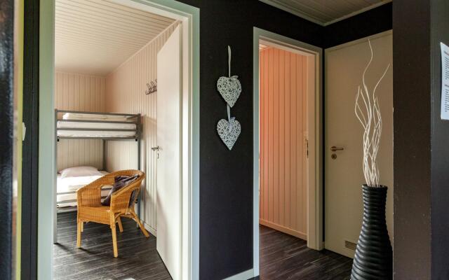 Boutique Chalet in Bullingen Near Lake