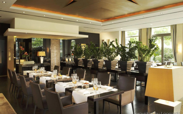 Wasserturm Hotel Cologne, Curio Collection by Hilton