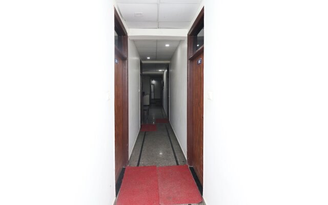 Collection O 80995 Hotel Dev Residency