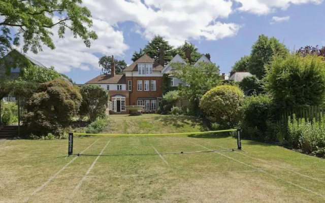 Amazing Spacious 5 Bed House Wimbledon