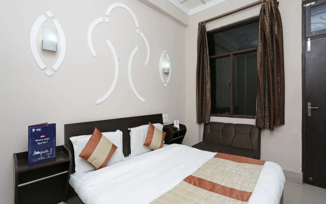 OYO 4752 Hotel Alpine