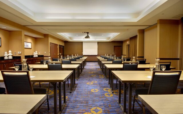 Courtyard by Marriott Madison East