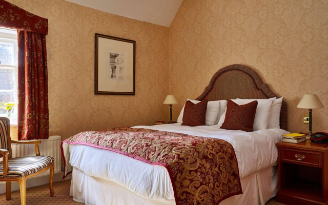 Dumbleton Hall Hotel