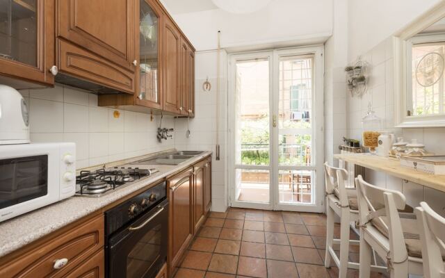 Shabby Chic Flat Monte Mario