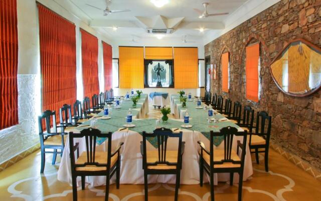 Neemrana Fort-Palace