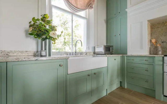 Nevern Square X by Onefinestay