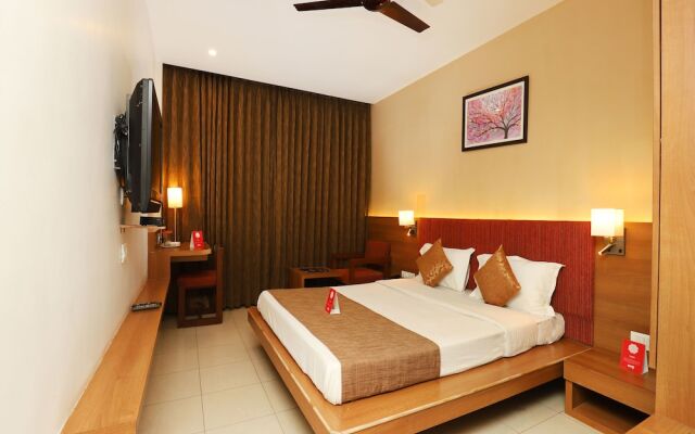 OYO 9677 Hotel Surya