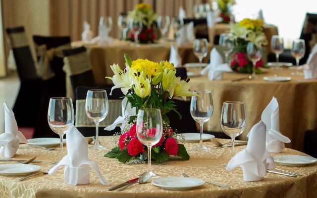 Mercure Hyderabad KCP Hotel