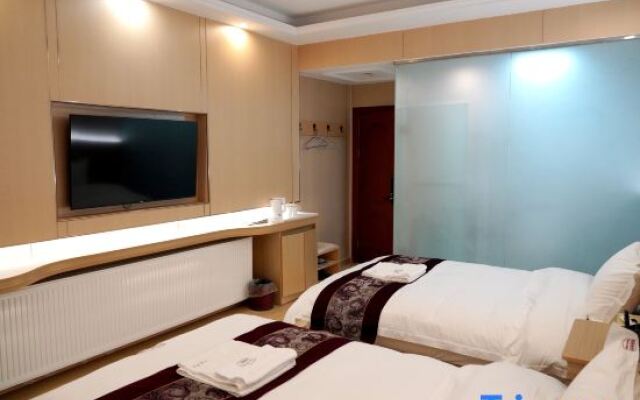 Rujia Business Hotel