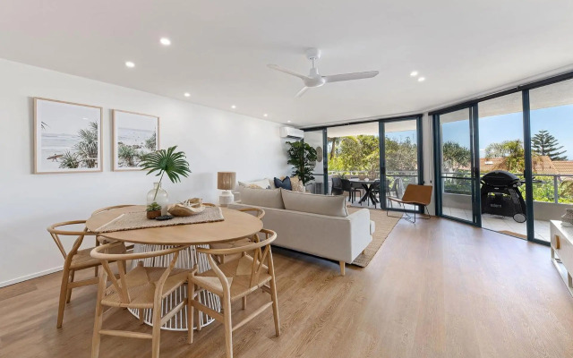 Unit 2 21 Park Cres Modern Stylish apartment