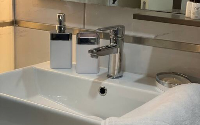 bati: 307 · Studio Apartment near Mall of Istanbul