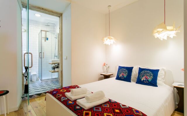 Bica Elevator Apartment Rentexperience
