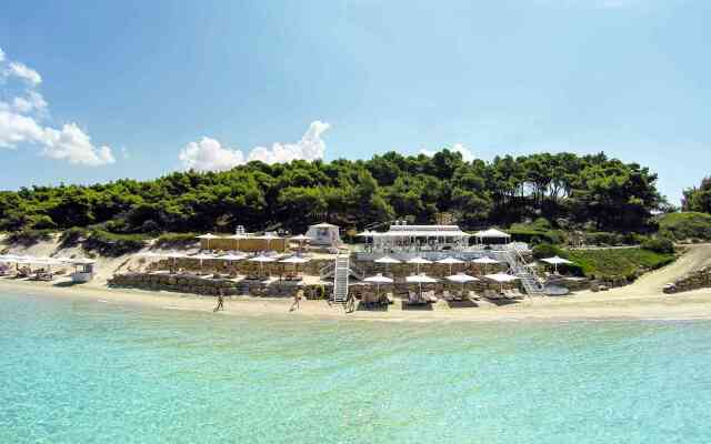 Sani Beach Hotel & Spa