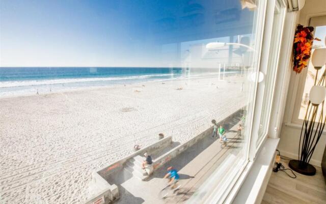 120-Oceanfront Penthouse 5