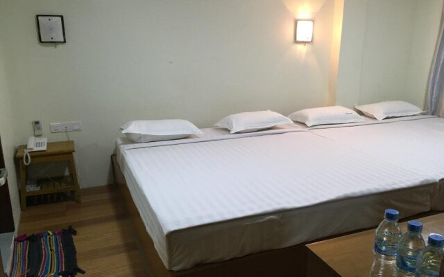 Htun Yadanar Motel