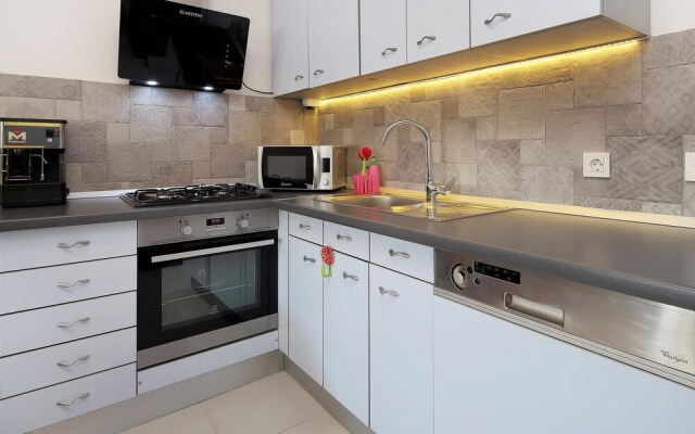 Awesome Apartment in Stinica With 1 Bedrooms and Wifi