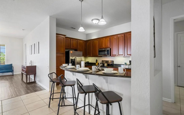 4816 Cayview Avenue #407