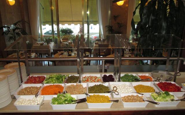 B&B Hotel Diano Marina Palace
