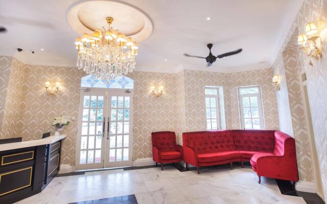 Apple Heritage Hotel