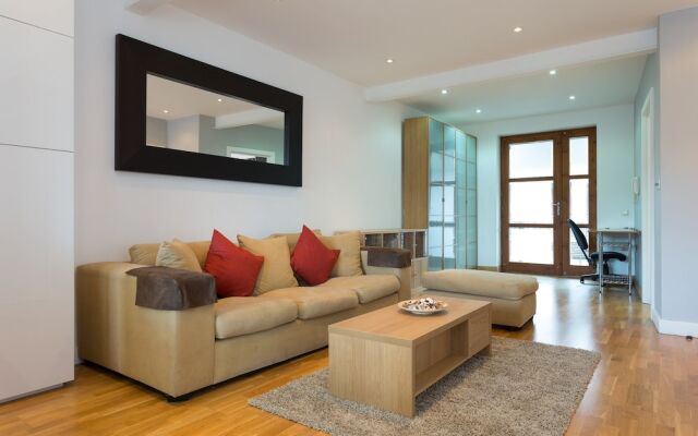 2 Bedroom Flat in Kensal Rise