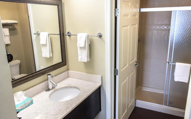 Staybridge Suites Minot by IHG