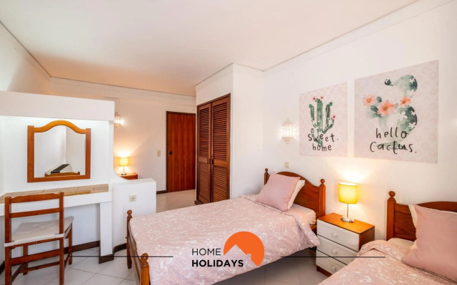 #015 Vila Buganvilia Center city Beach