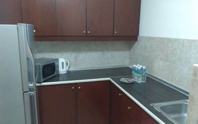Peaceful Service Suite At Times Square