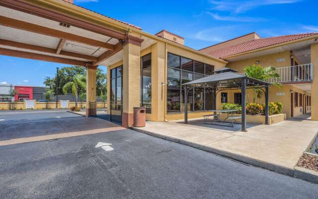 Отель Rodeway Inn