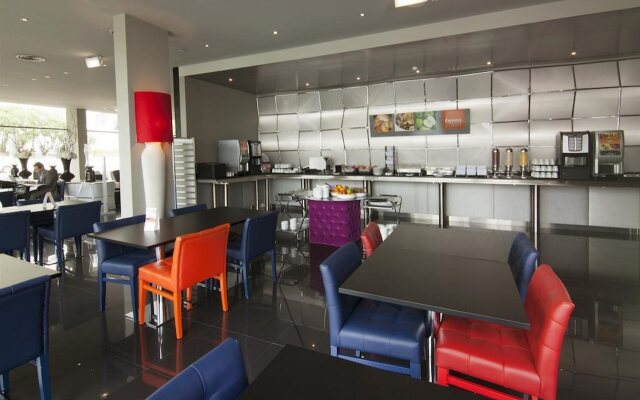 Holiday Inn Express Lisbon - Alfragide by IHG