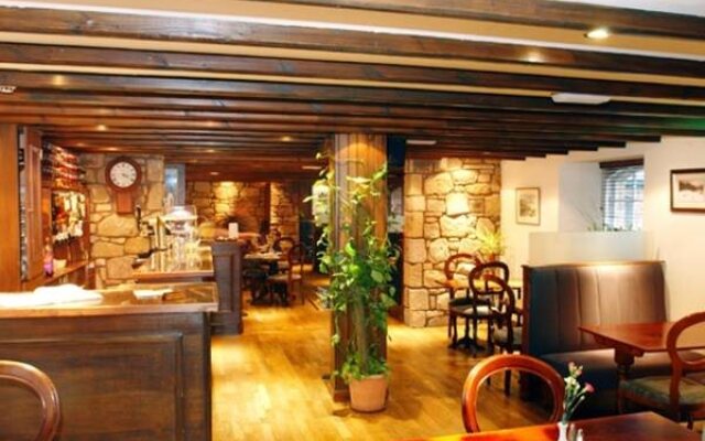 Harviestoun Country Hotel