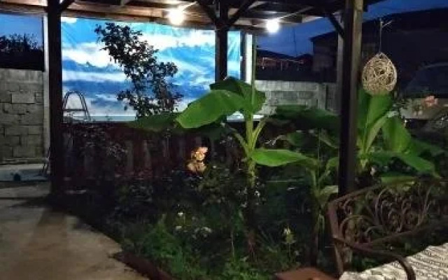 Roza Guest House