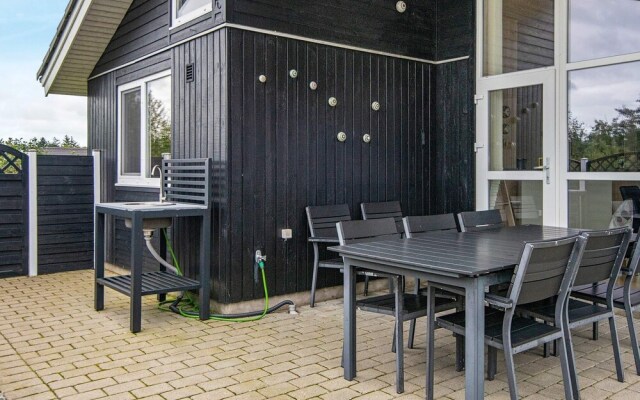 Quaint Holiday Home in Hemmet Jutland With Indoor Whirlpool