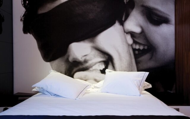 Mood - Private Suites