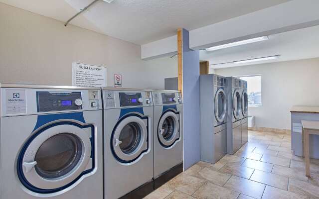 Ramada by Wyndham Bowling Green