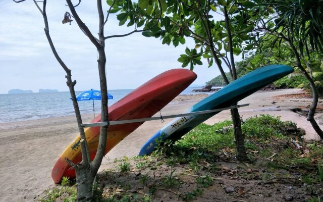 Sukorn Cabana Resort