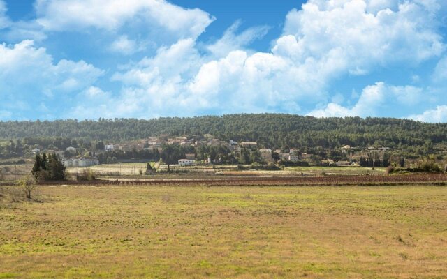Villa in Montbrun With Pool and Mountain Views