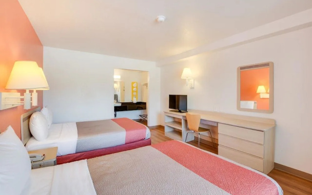 Motel 6 Columbia West South Carolina